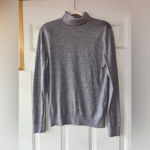 COS gray wool turtleneck top size S *flaw*